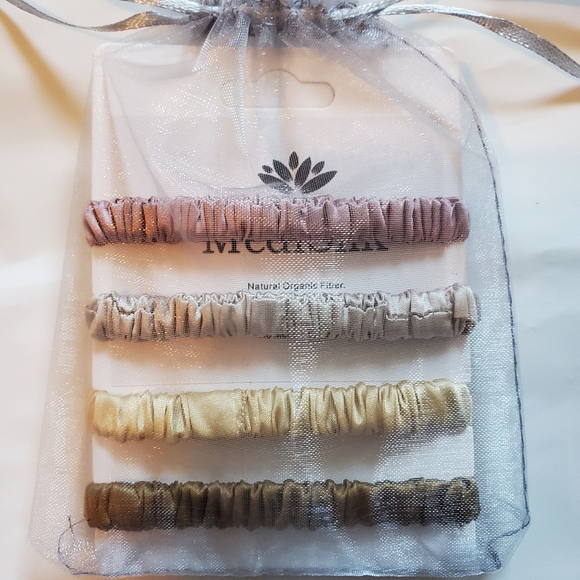 100% Mulberry Silk Skinny Scrunchies Set 4 - Picture 3 of 7